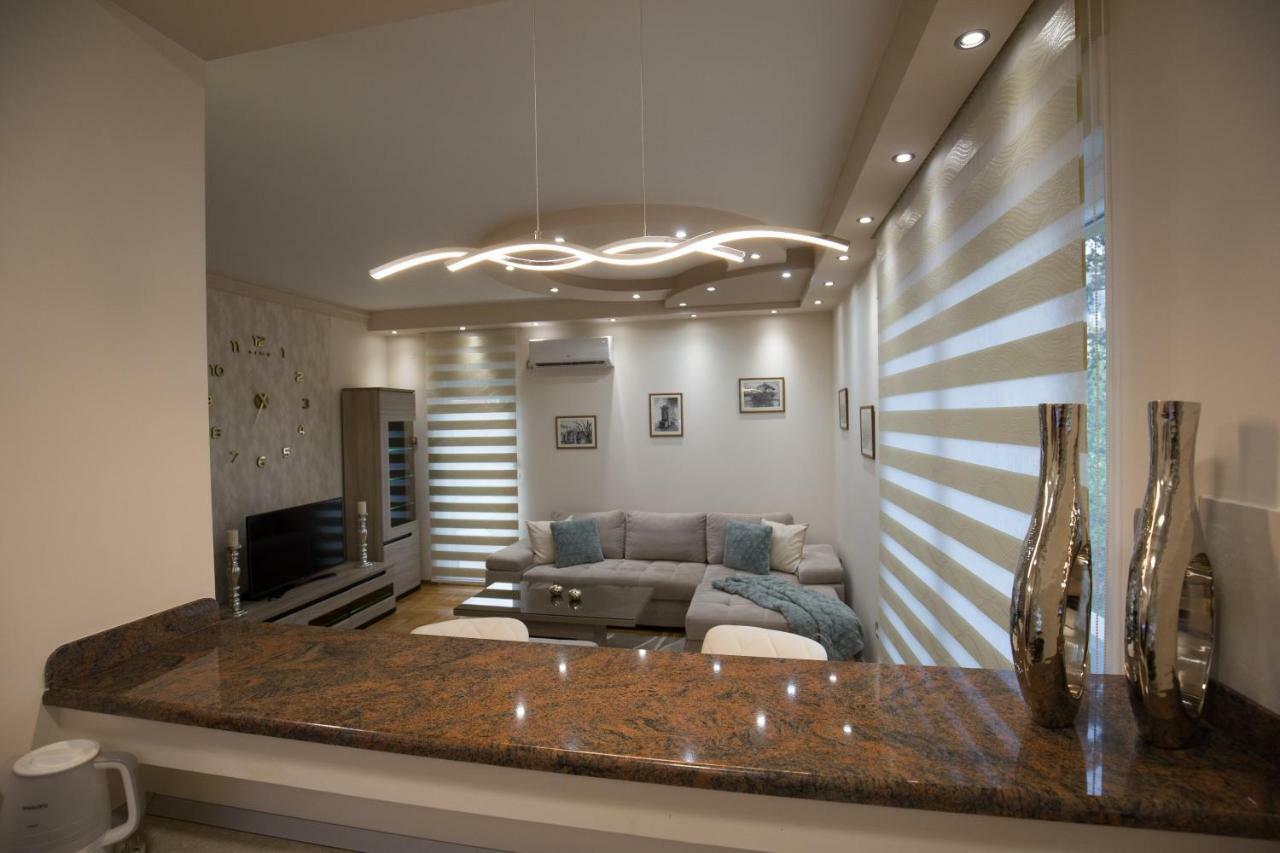 Apartman Luna เทรบินเย ภายนอก รูปภาพ