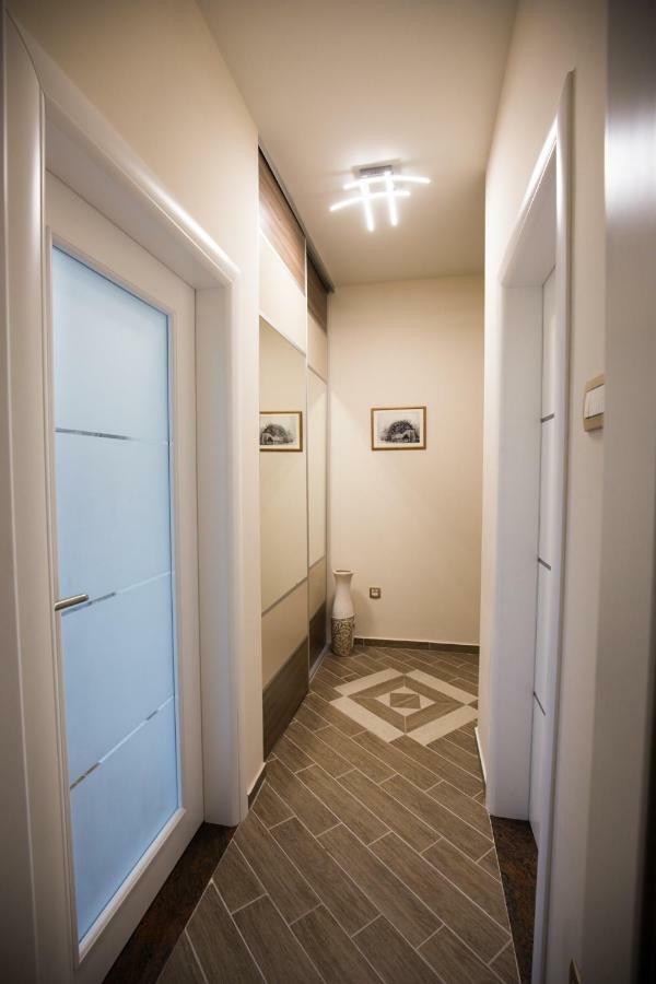 Apartman Luna เทรบินเย ภายนอก รูปภาพ