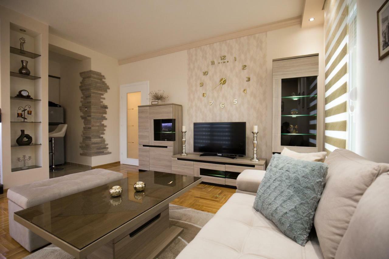 Apartman Luna เทรบินเย ภายนอก รูปภาพ