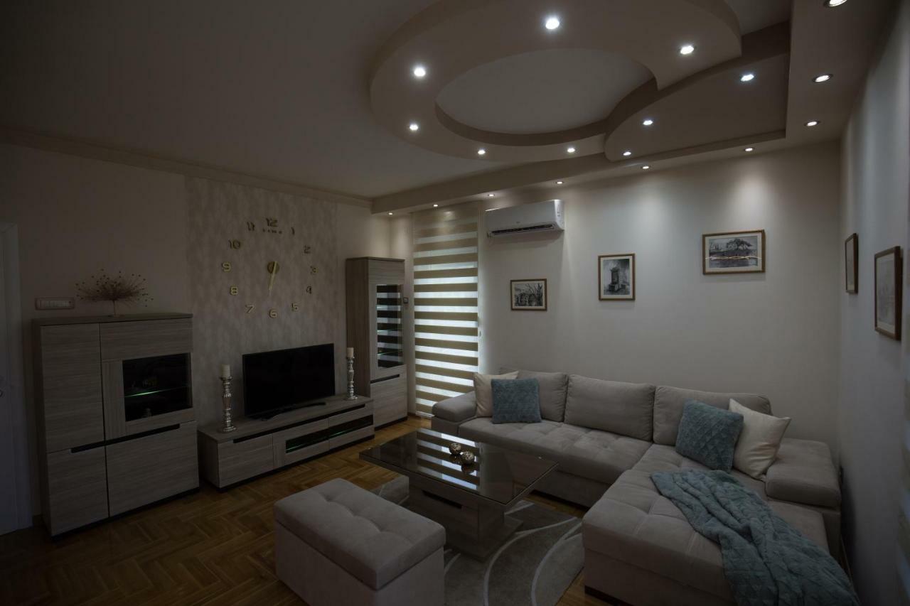 Apartman Luna เทรบินเย ภายนอก รูปภาพ